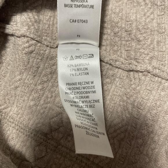 Skyr Sweater Womens Small Beige Funnel Cowl Neck Thumbholes Knit Pullover Top - Picture 7 of 10